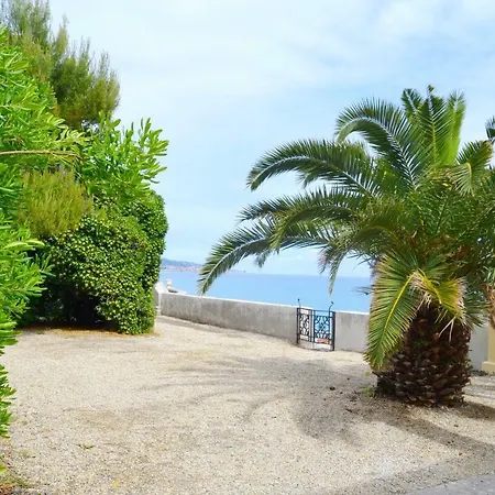Beachfront Riviera With Own Private Sea Access Villa *