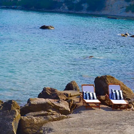 Beachfront Riviera With Own Private Sea Access * Ventimiglia